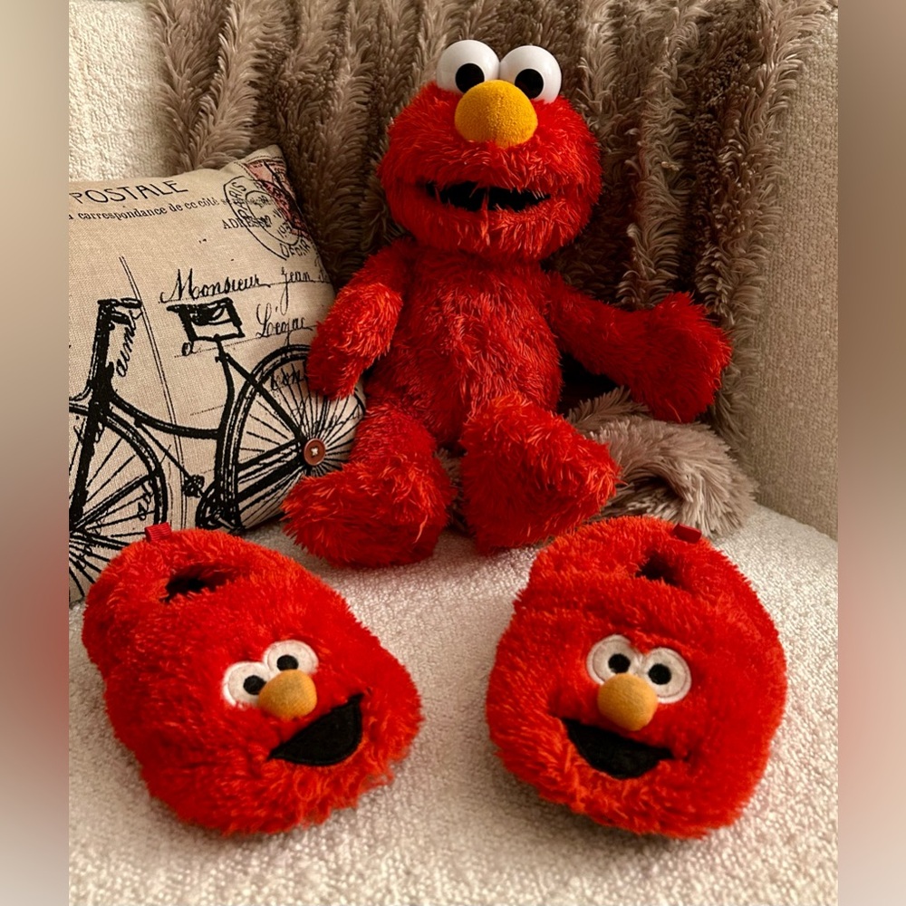 Sesame Street Red and Yellow Tickle Me Elmo with Toddler House Shoes